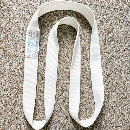 <strong>1T White </strong>