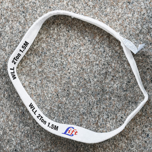 <strong>One Way E</strong>